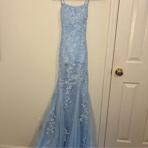 Gorgeous blue formal dress!